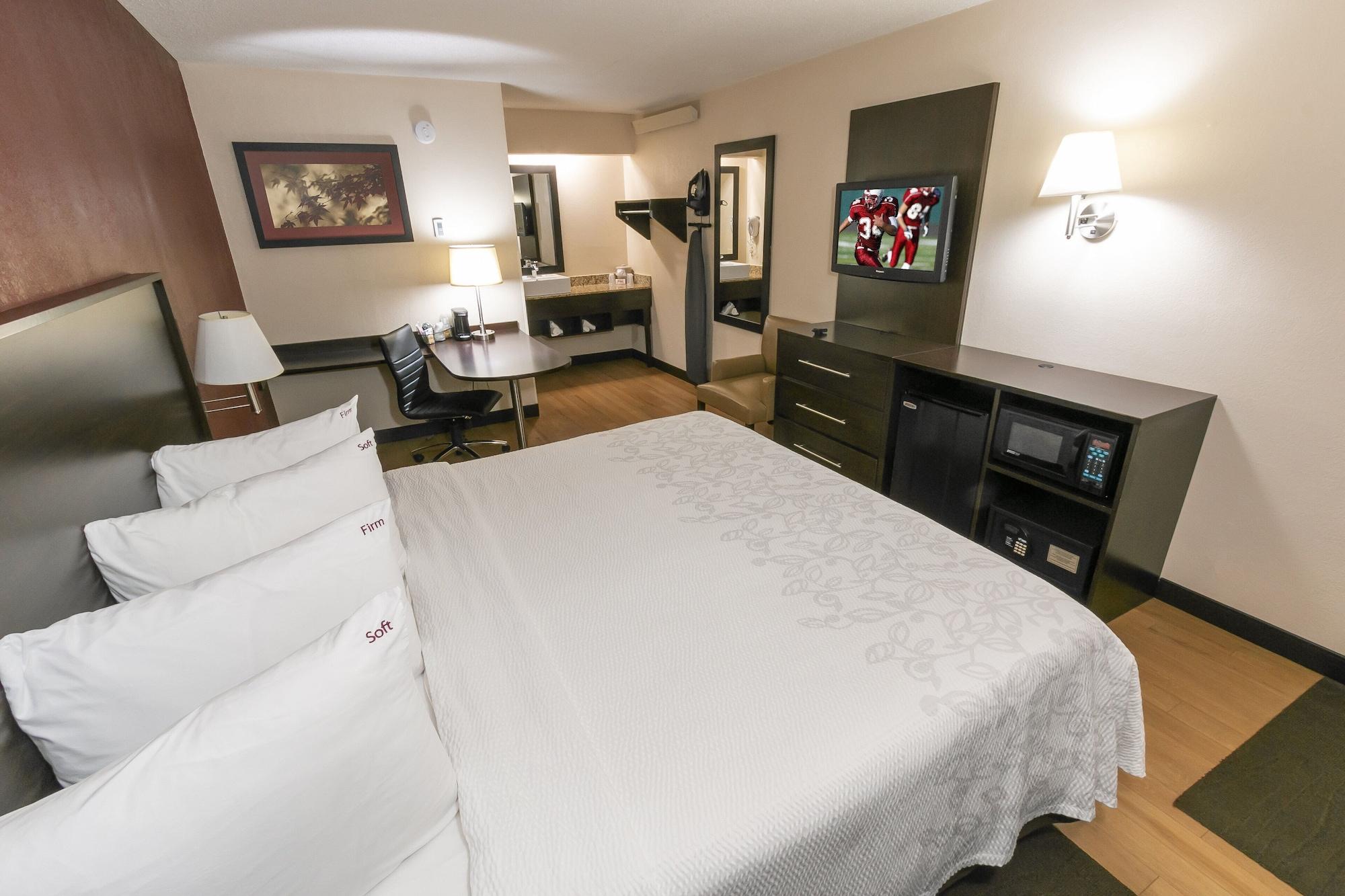 Red Roof Inn Plus+ Birmingham East - Irondale/Airport Bagian luar foto
