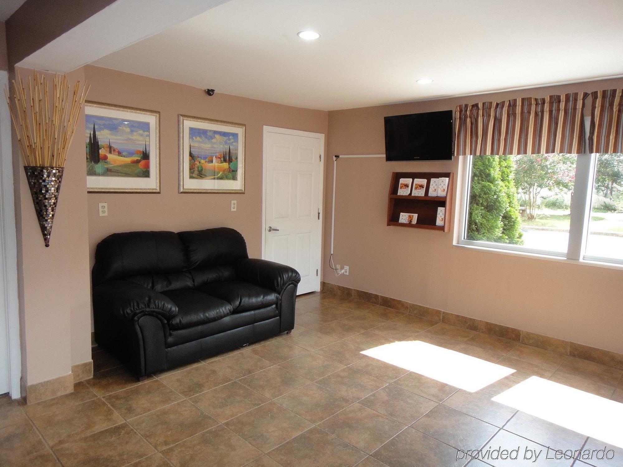 Red Roof Inn Plus+ Birmingham East - Irondale/Airport Bagian luar foto
