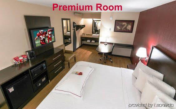 Red Roof Inn Plus+ Birmingham East - Irondale/Airport Bagian luar foto